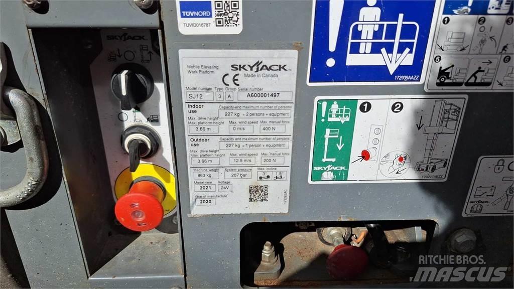 SkyJack SJ12 Outros elevadores e plataformas