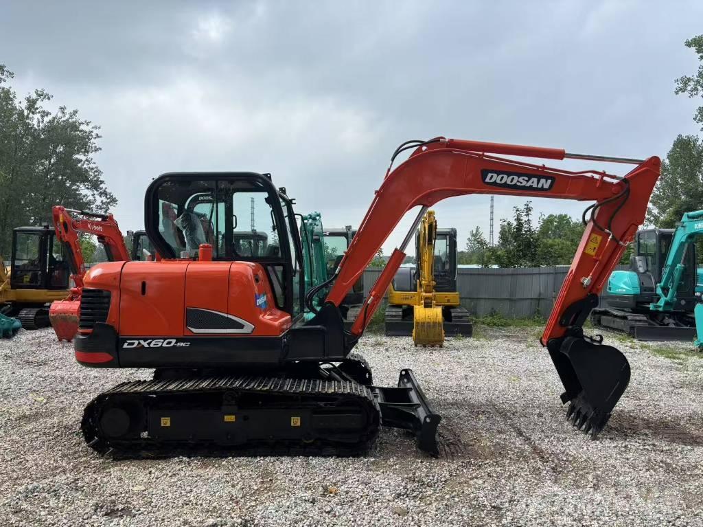 Doosan DX 60 Miniescavadeiras