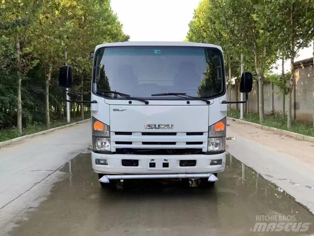Isuzu ELF Camiões Municipais / Uso Geral