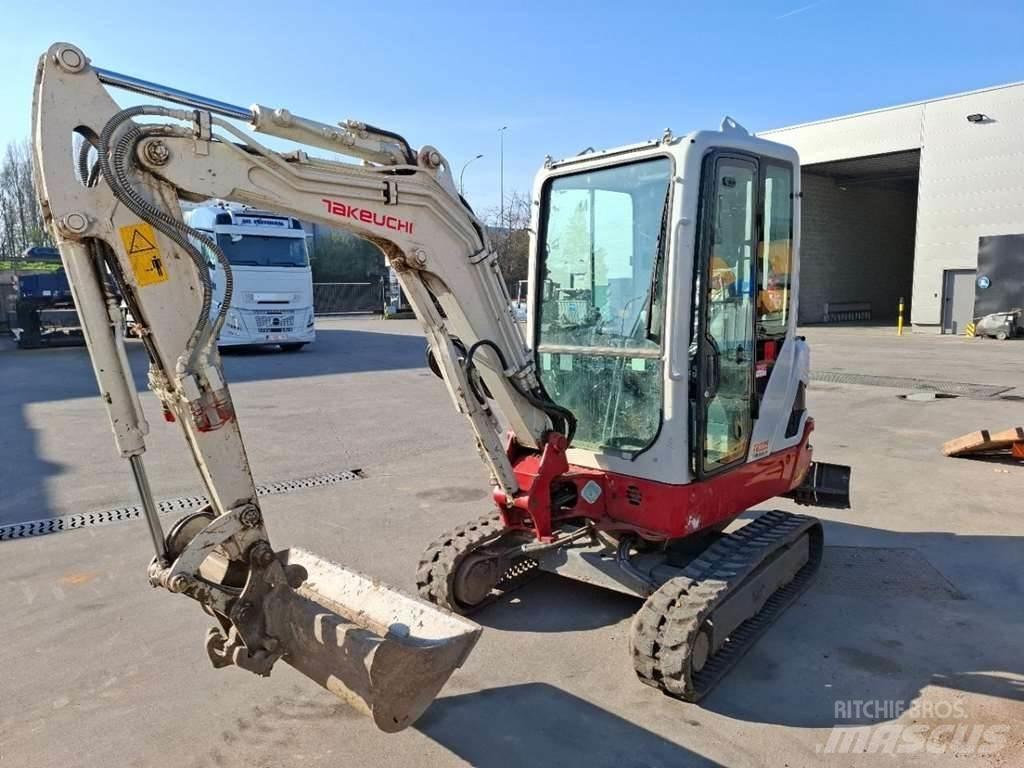 Takeuchi TB225LSA Miniescavadeiras