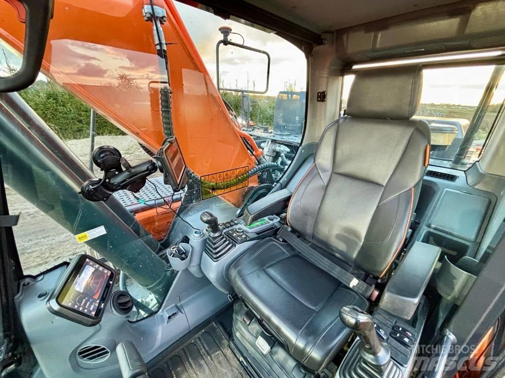 Doosan DX 255 Escavadeiras de esteiras