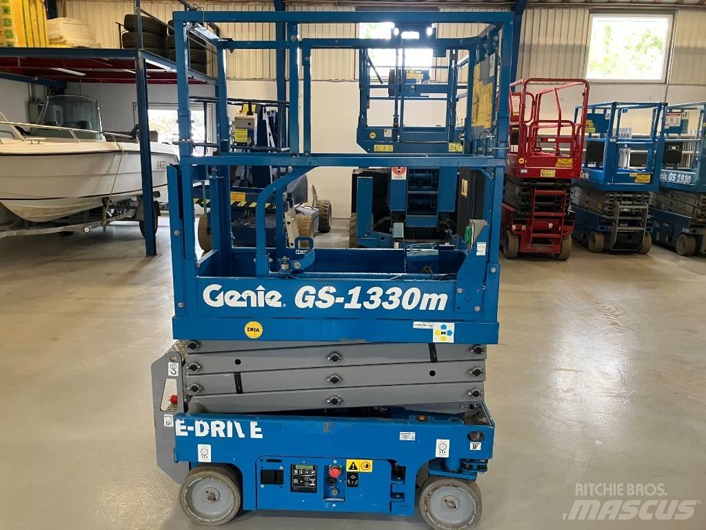 Genie GS 1330 Elevadores de tesoura