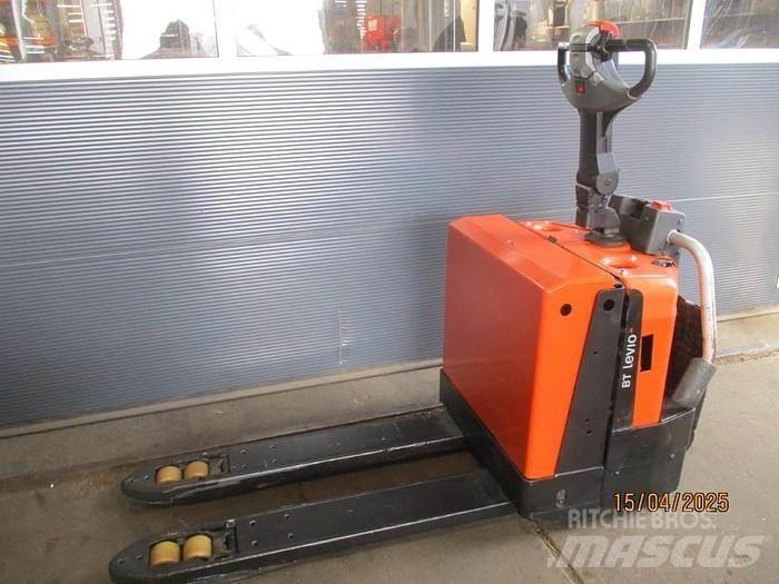 BT LPE 200-6 Porta-paletes com plataforma
