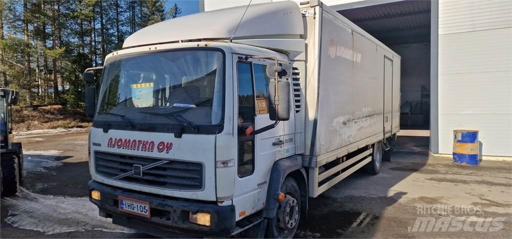 Volvo FL220 Caminhões de caixa fechada