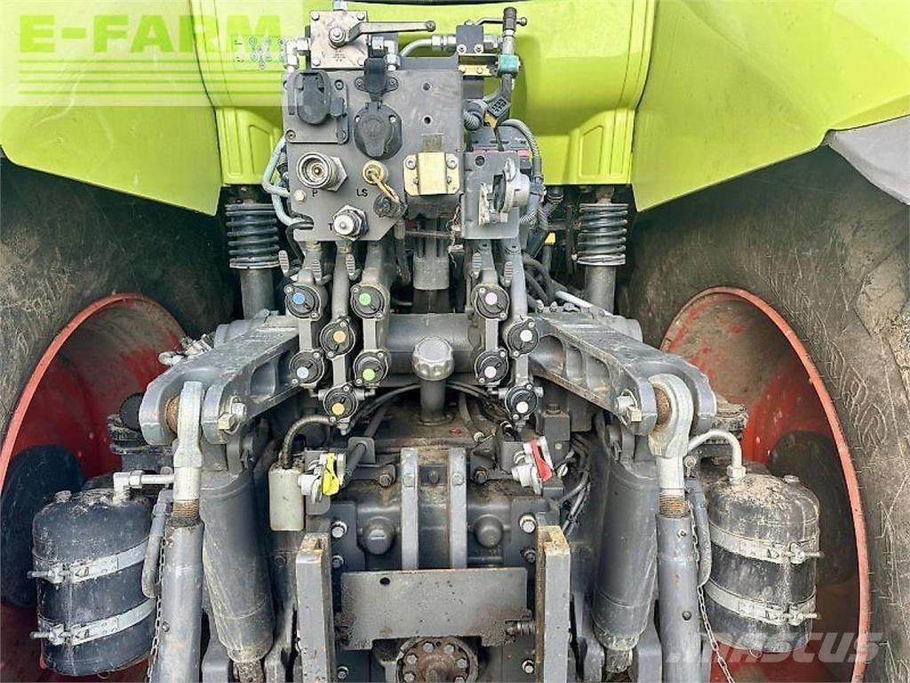 CLAAS axion 850 Tratores Agrícolas usados