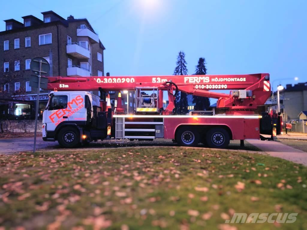 Bronto Bronto S53XTD Plataformas aéreas montadas em camião