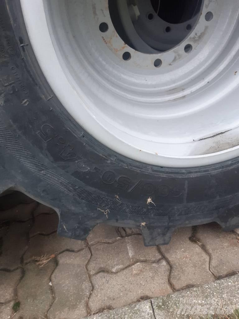 Nokian 600/50-24,5 Pneus