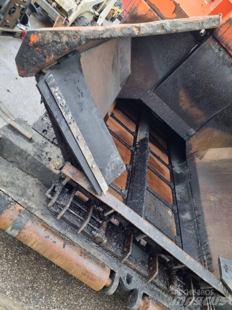 ABG Titan 8820 Espalhadoras de asfalto
