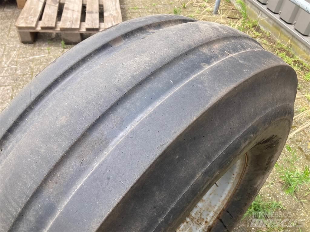 BKT 11.00-16 Pneus Agrícolas