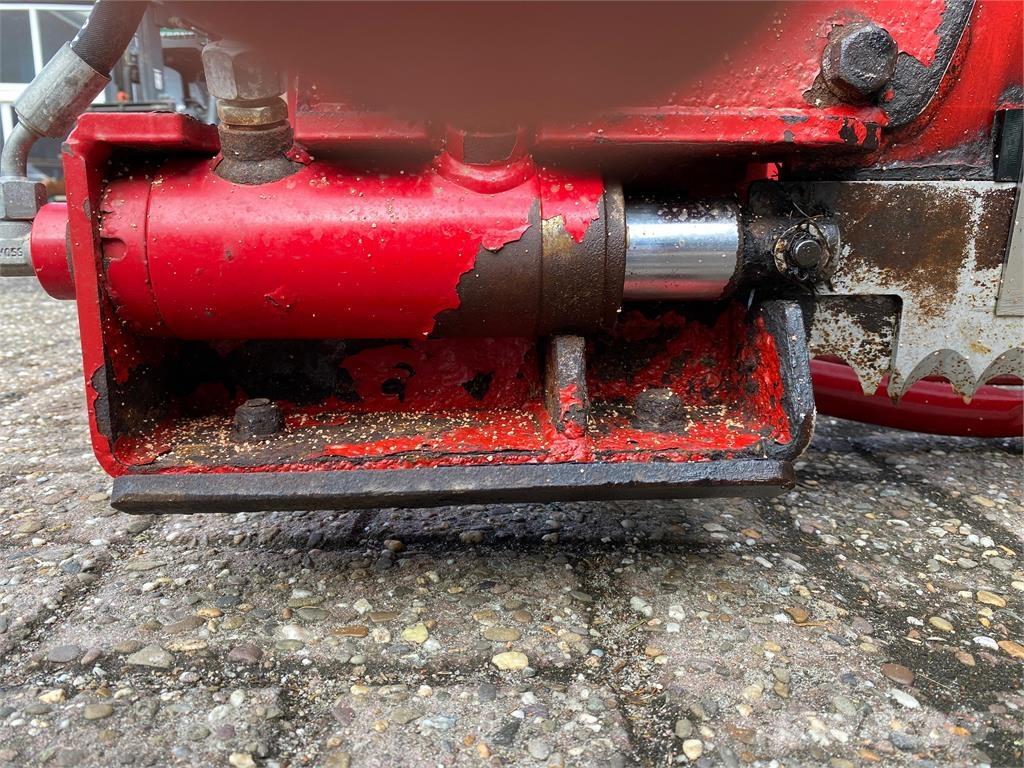 BvL Megastar 170 Outra maquinaria e acessórios para gado