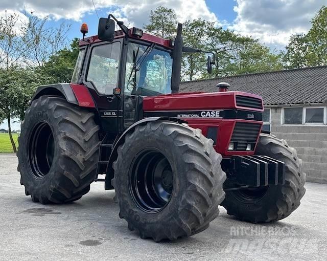 Case IH 1255 XL Tratores Agrícolas usados