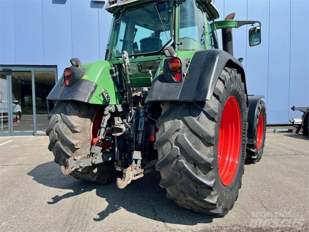 Fendt 718 COM3 Tratores Agrícolas usados