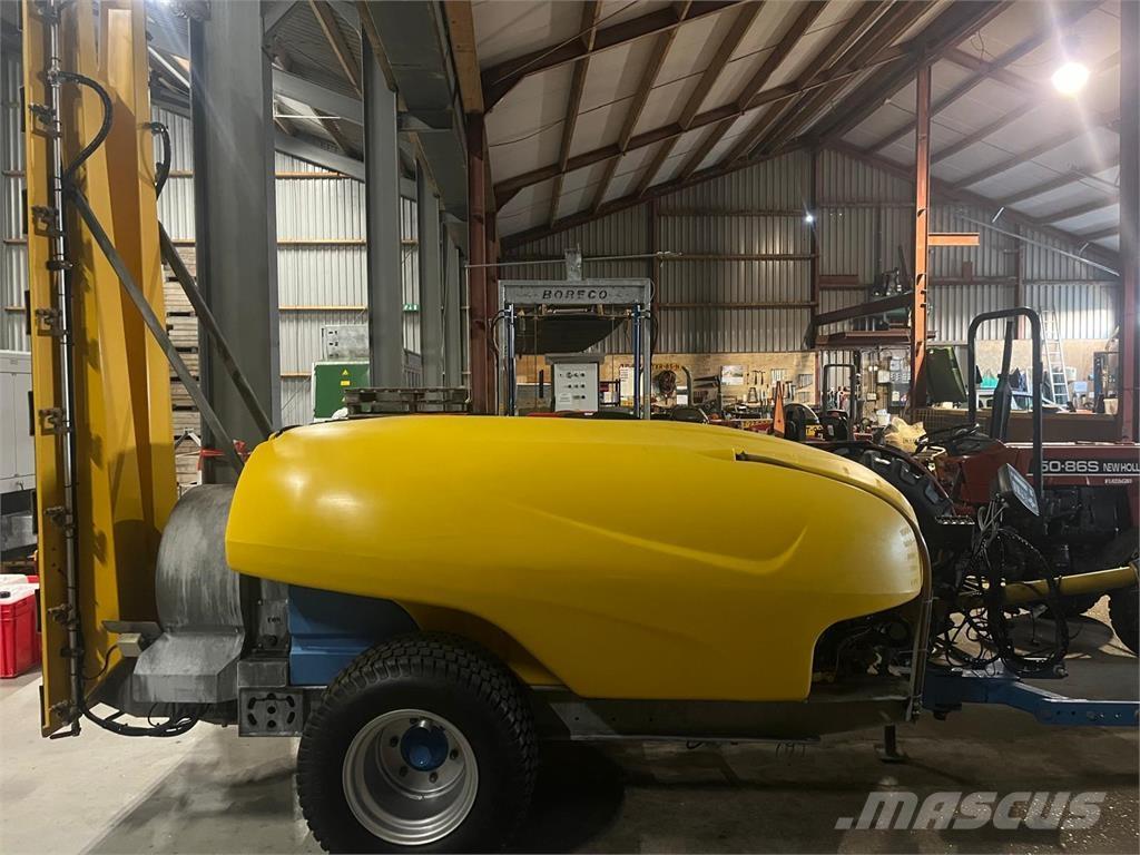  KWH Mistral 1500 Pulverizadores rebocados