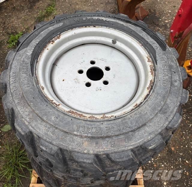  Set BKT 27x8.50-15 Pneus Agrícolas