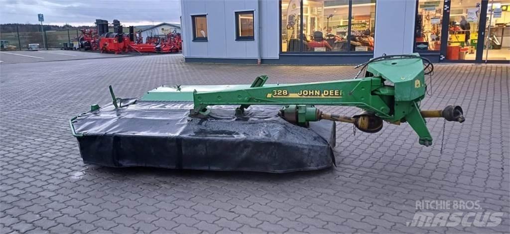 John Deere 328 Gadanheiras