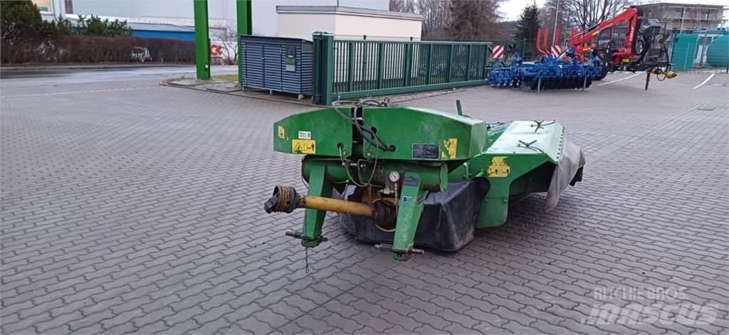 John Deere 328 Gadanheiras