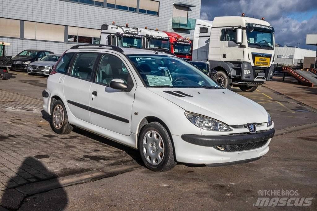 Peugeot 206 SW Automóvel