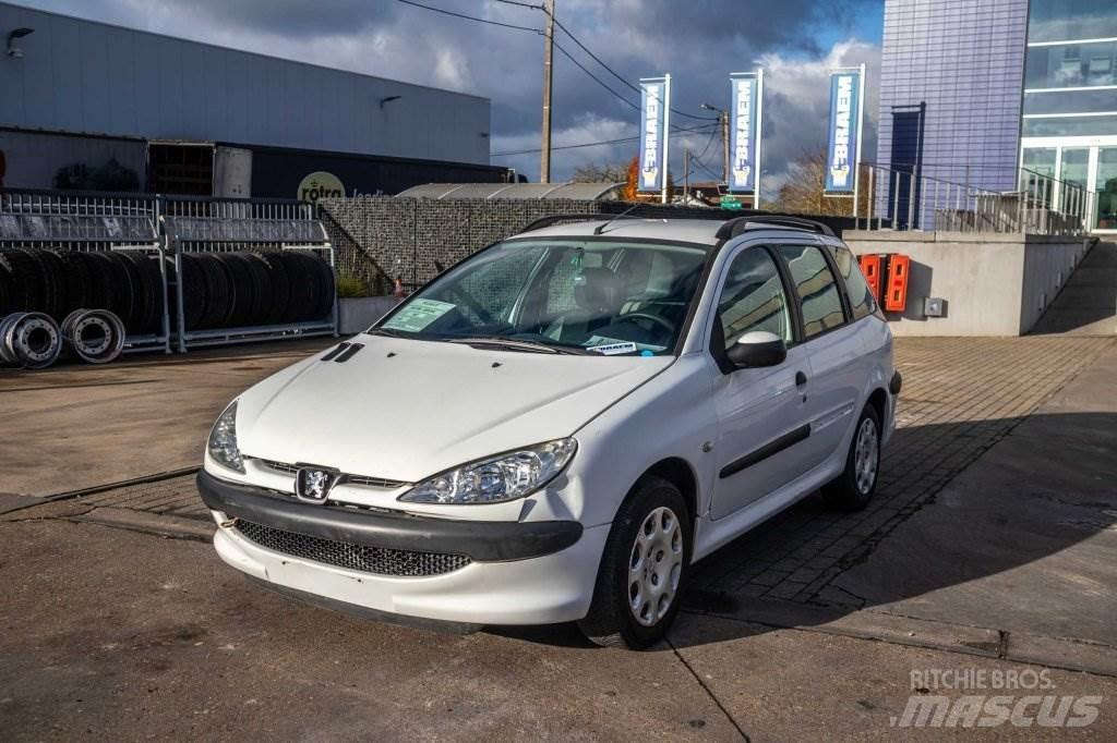 Peugeot 206 SW Automóvel