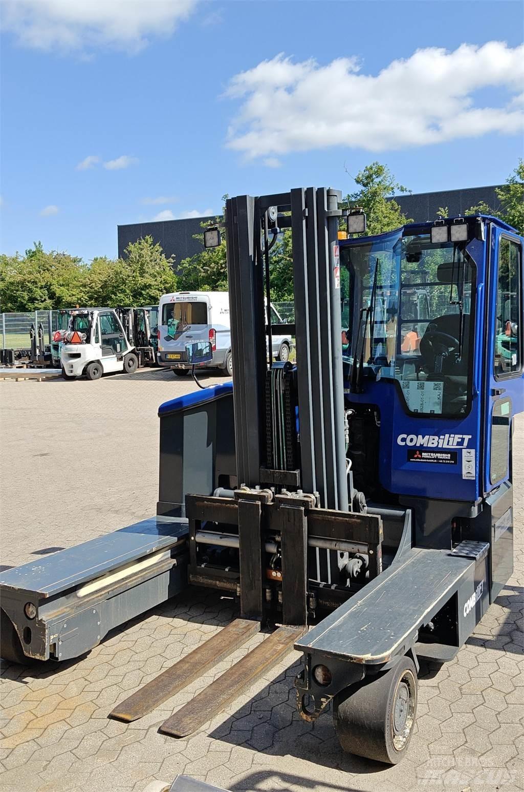 Combilift C4500E Empilhadores de 4 vias