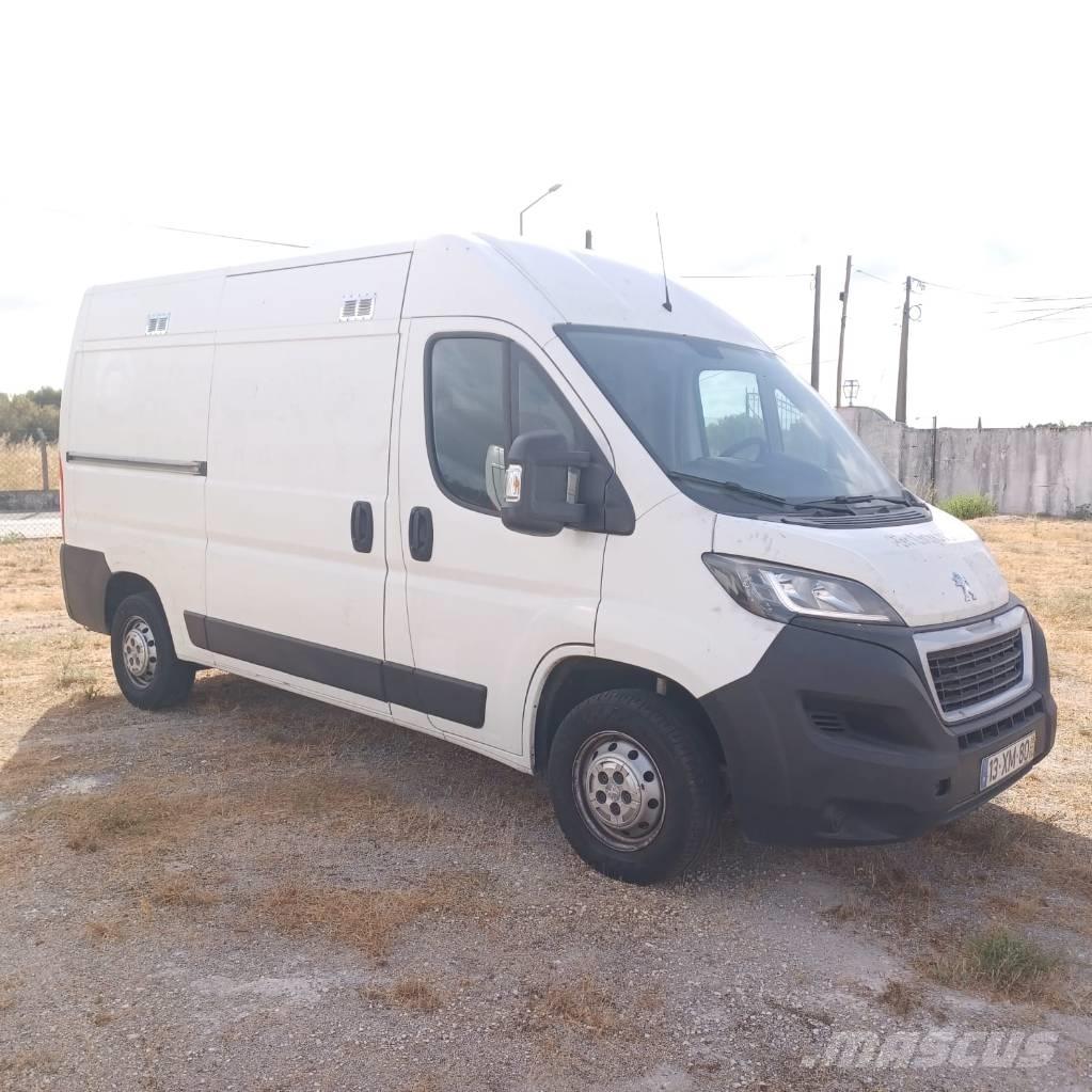 Peugeot Boxer Pick up de caixa aberta