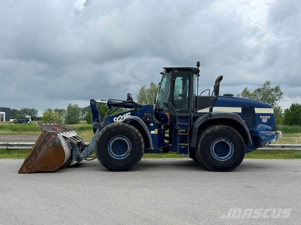 CASE 921E Carregadeiras de rodas