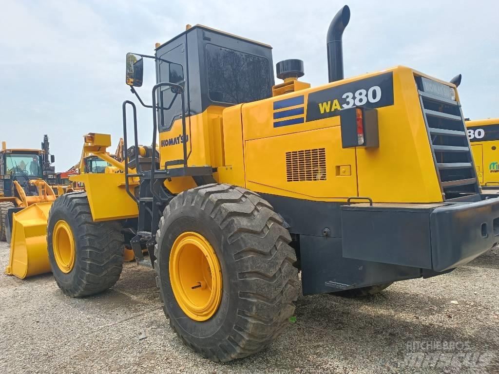 Komatsu WA 380 Carregadeiras de rodas