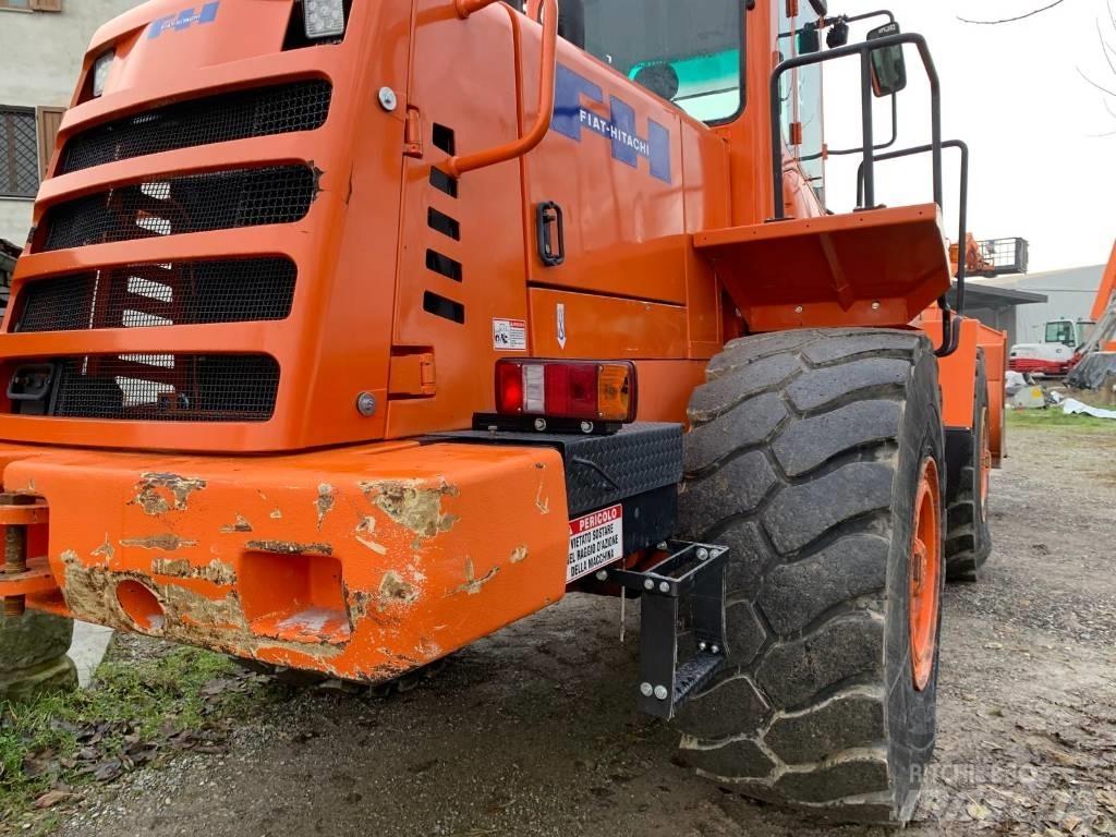 Fiat-Hitachi W230 Carregadeiras de rodas