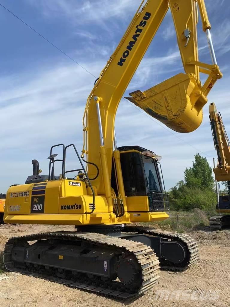 Komatsu 200-8 Escavadeiras de esteiras