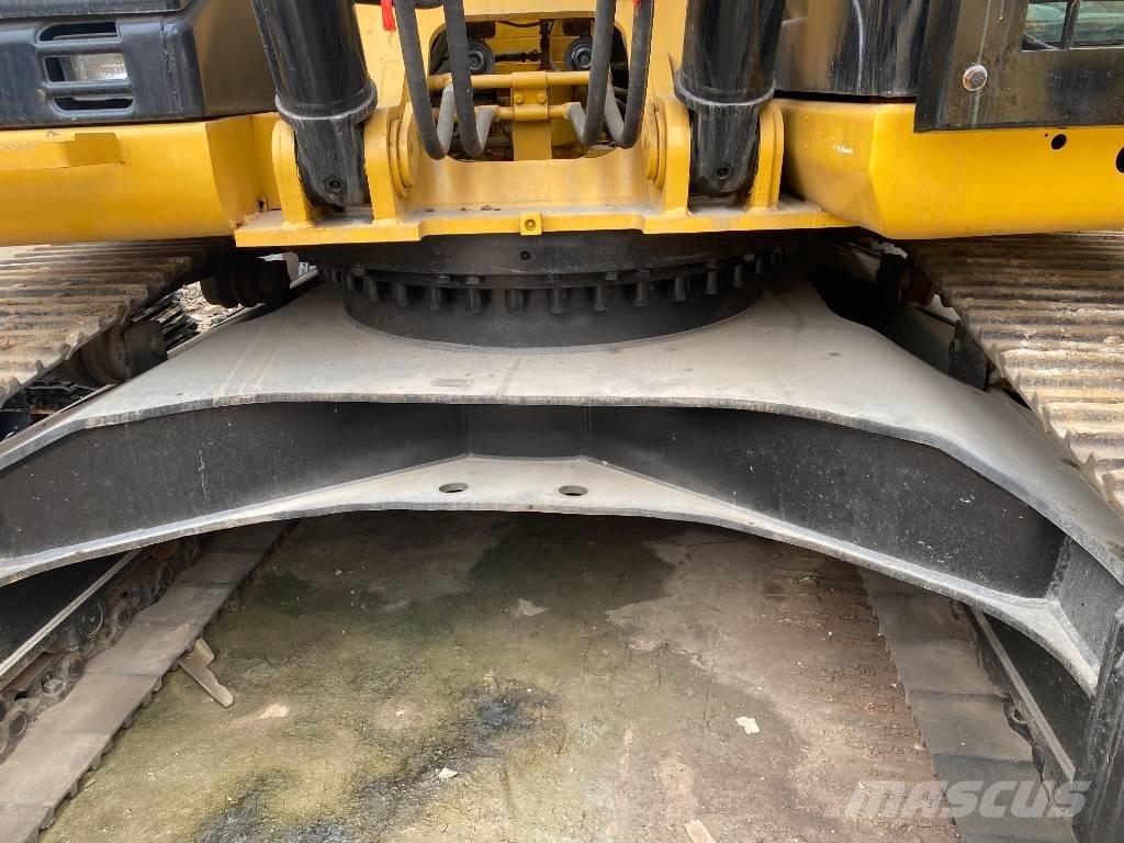 CAT 330 D Escavadeiras de esteiras