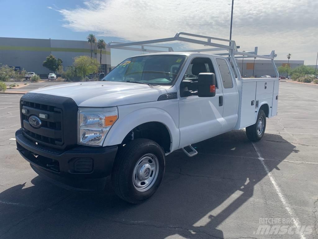 Ford F 250 XL SD Máquinas utilitárias