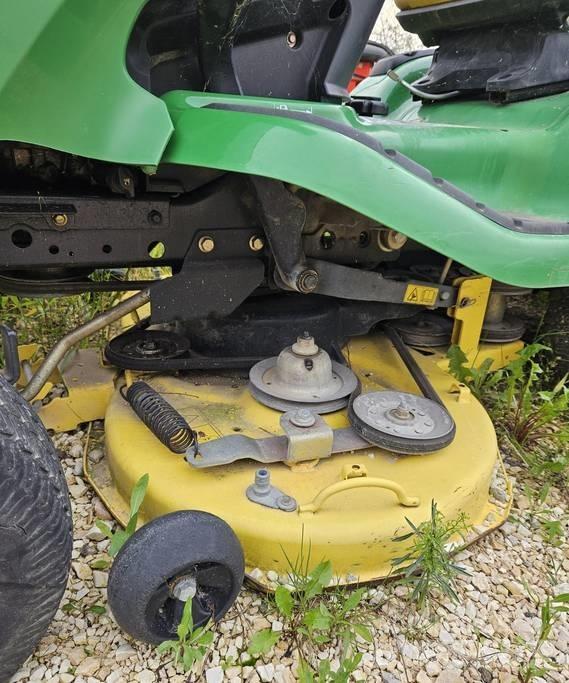 John Deere X 300 R Corta-Relvas Riders