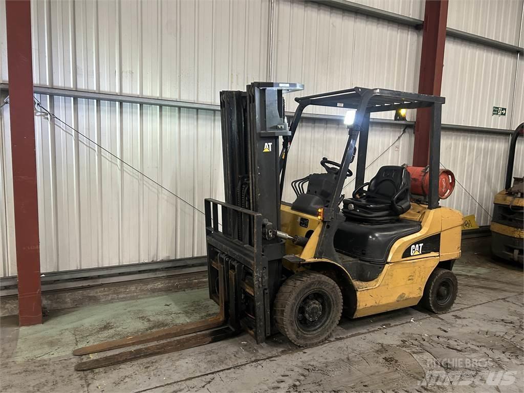 CAT GP25NT Empilhadores a gás