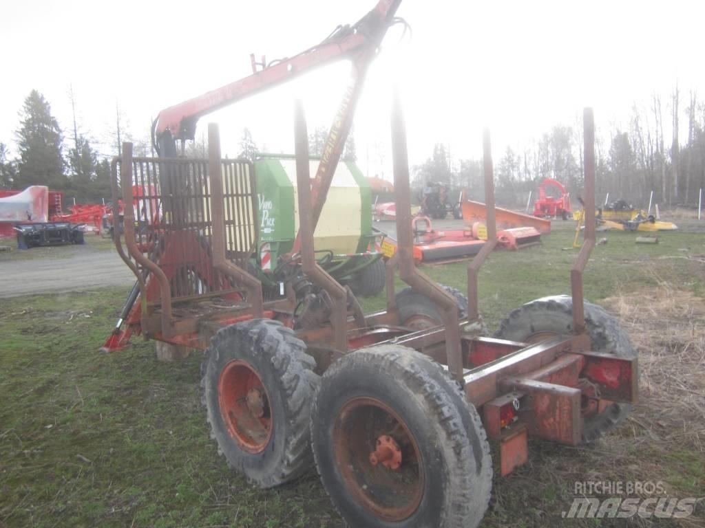 Patu 500 + Metsäkärry Reboques Florestais