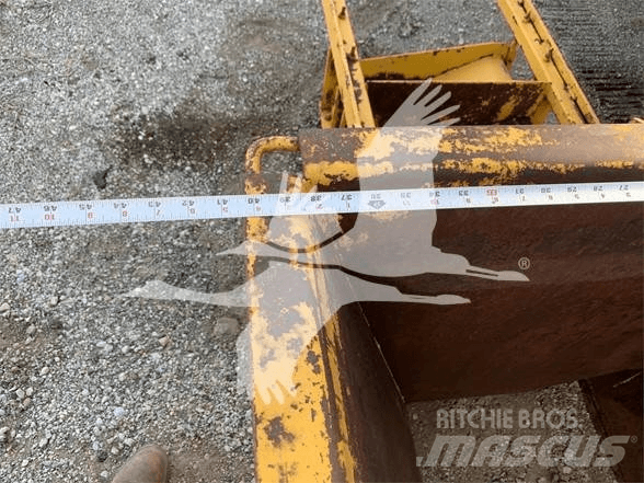 CAT 2285832 Baldes