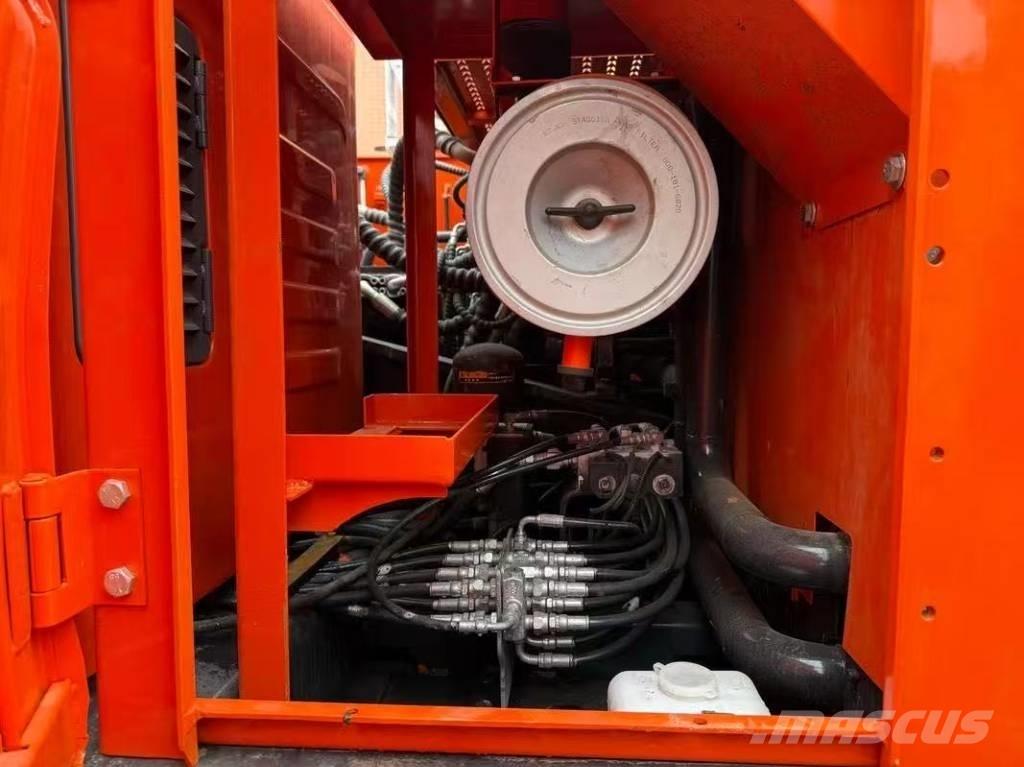Doosan DX 225 LC Escavadeiras de esteiras