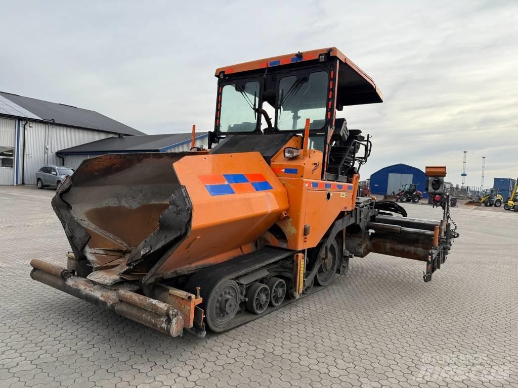 CAT AP 555 E Espalhadoras de asfalto