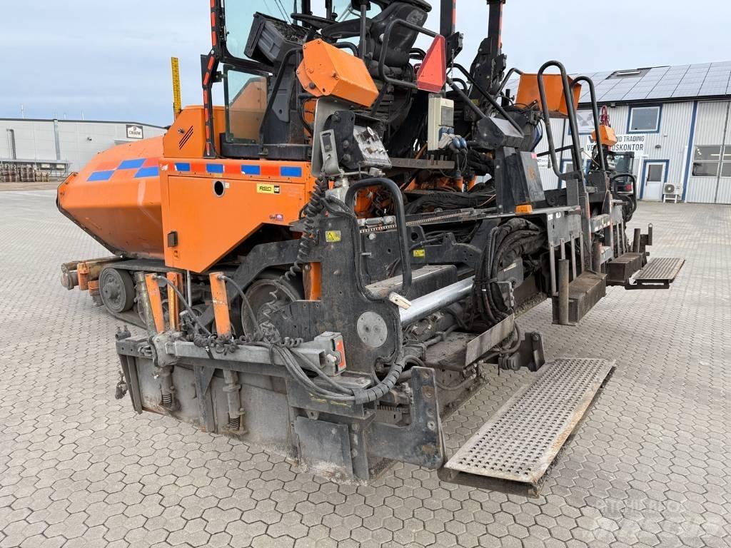 CAT AP 555 E Espalhadoras de asfalto
