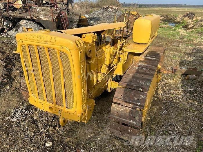CAT D2 - Dozers - Tratores rastos