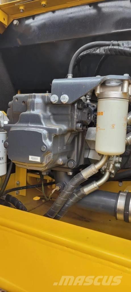 Komatsu 210LC-8 Escavadeiras de esteiras