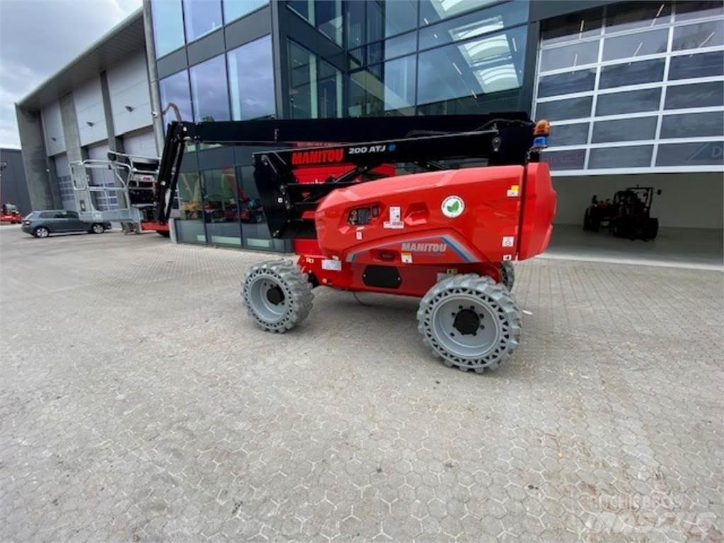 Manitou 200ATJE Elevadores braços articulados