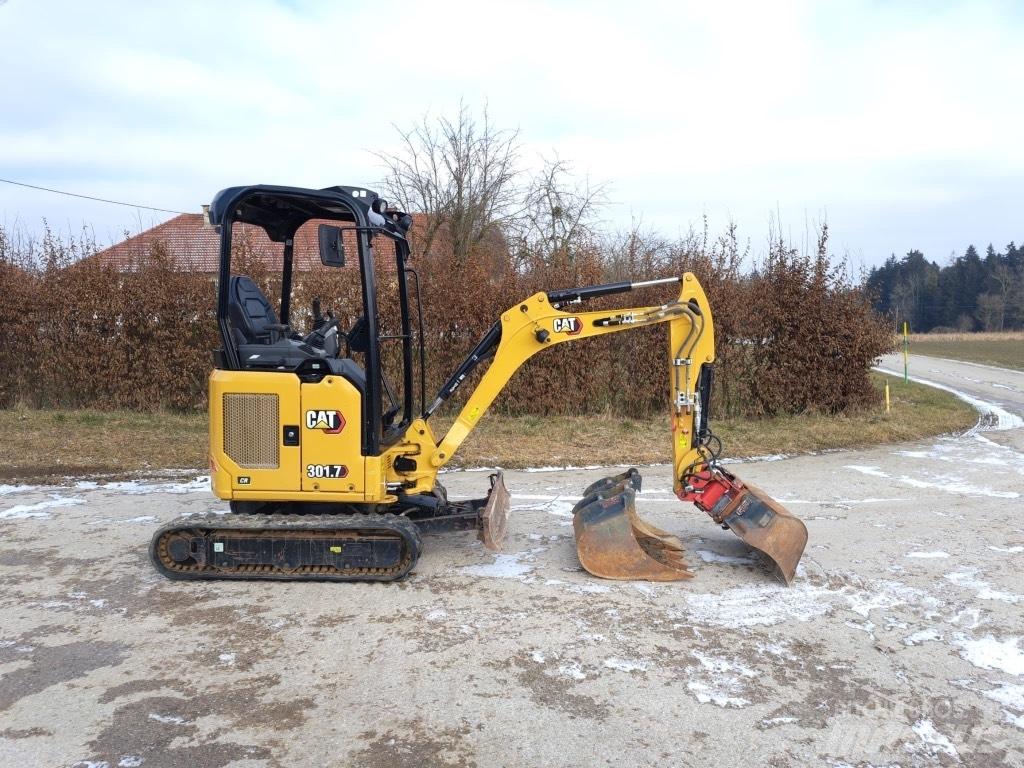 CAT 301.7 Miniescavadeiras