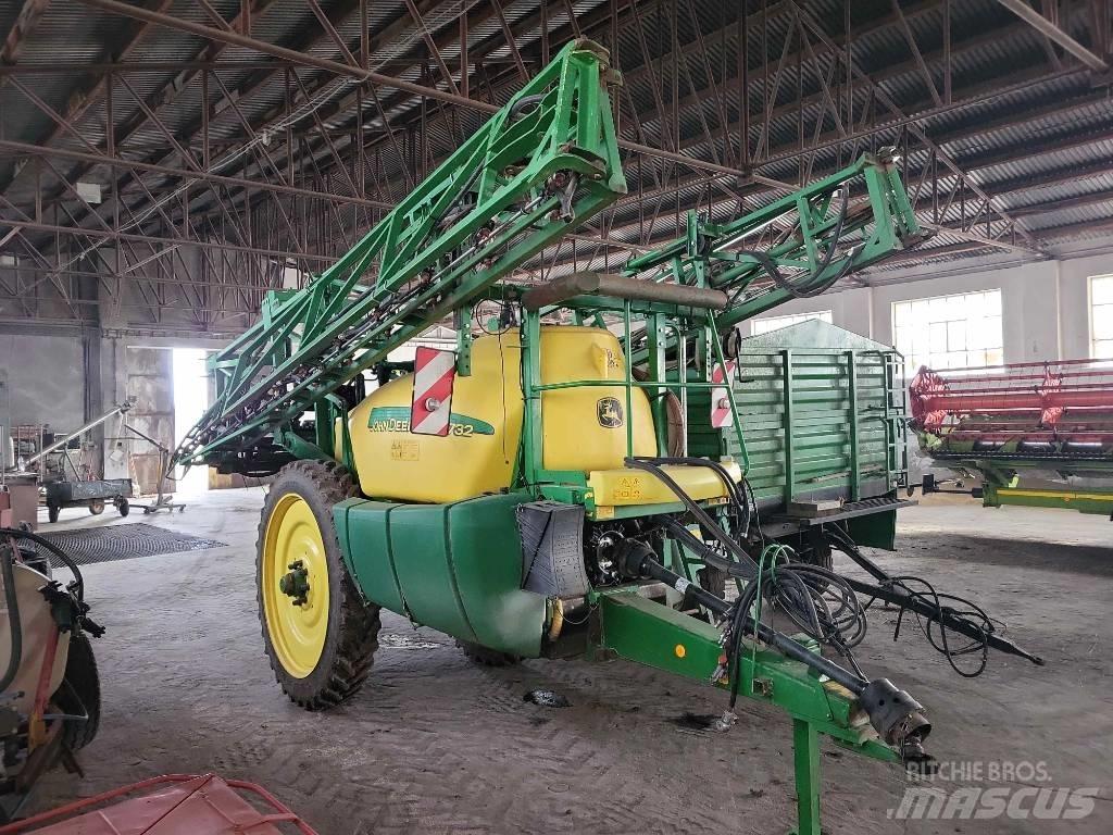John Deere 732 Pulverizadores rebocados