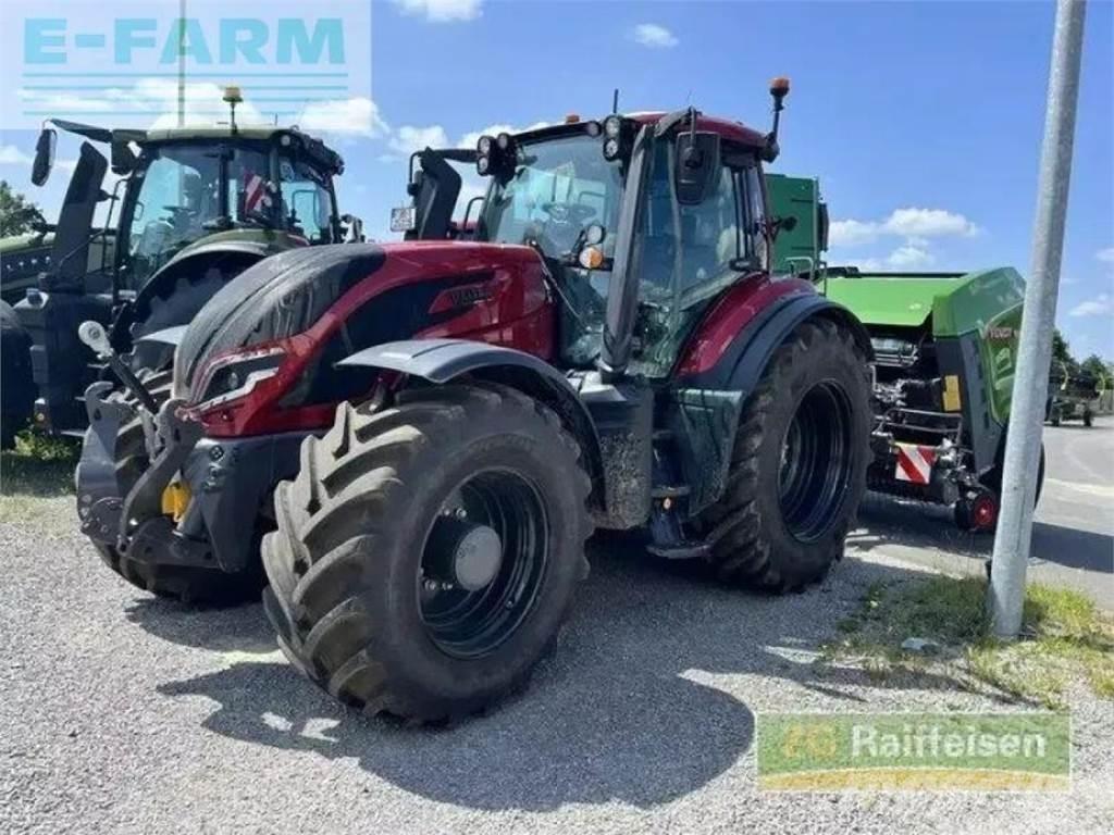 Valtra t 235 Tratores Agrícolas usados
