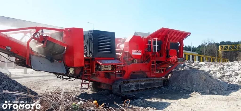 Sandvik QJ 330 Britadores móveis