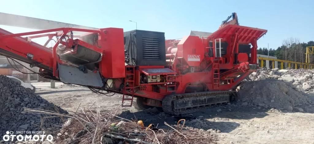 Sandvik QJ 330 Britadores móveis
