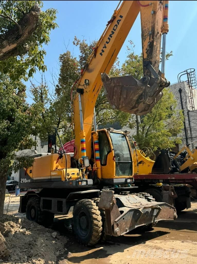 Hyundai 210W-9 Escavadoras de rodas