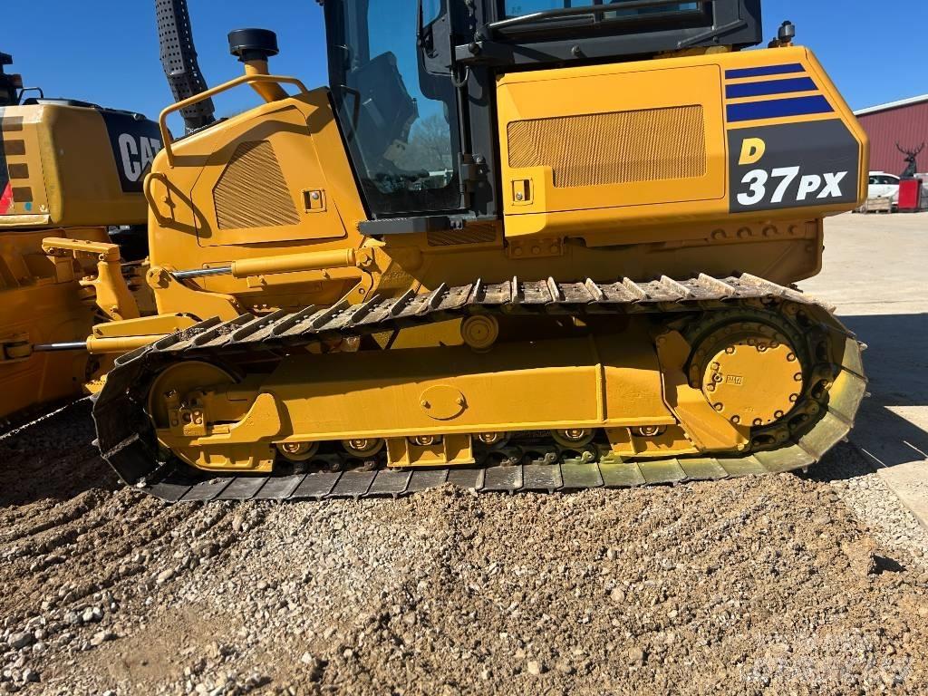 Komatsu D37PX-23 Dozers - Tratores rastos