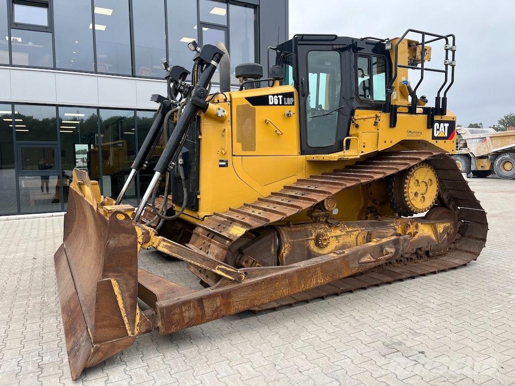 CAT D 6 T LGP Dozers - Tratores rastos