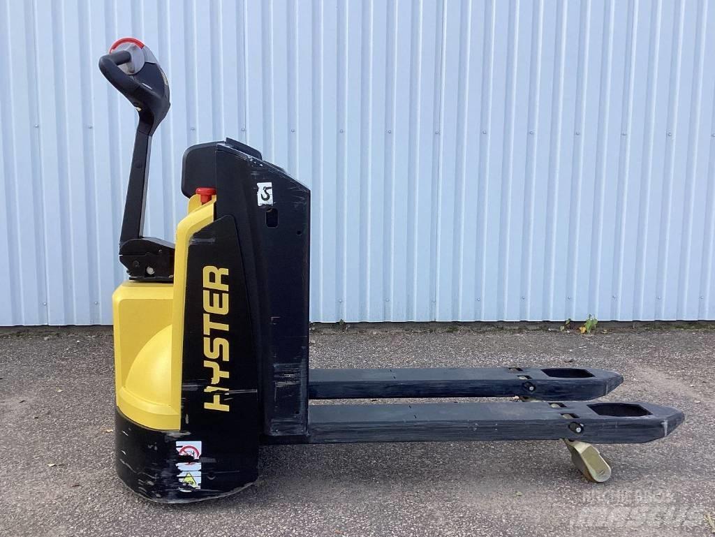 Hyster P2.0 Empilhador para operador externo