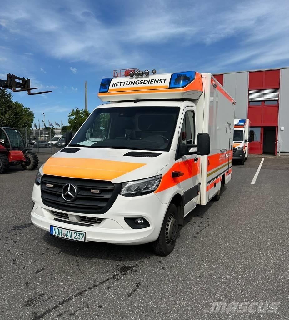 Mercedes-Benz 1000 Ambulâncias